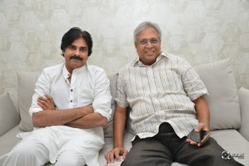 Pawan Kalyan Meeting With Sri Undavalli Arun Kumar stills
